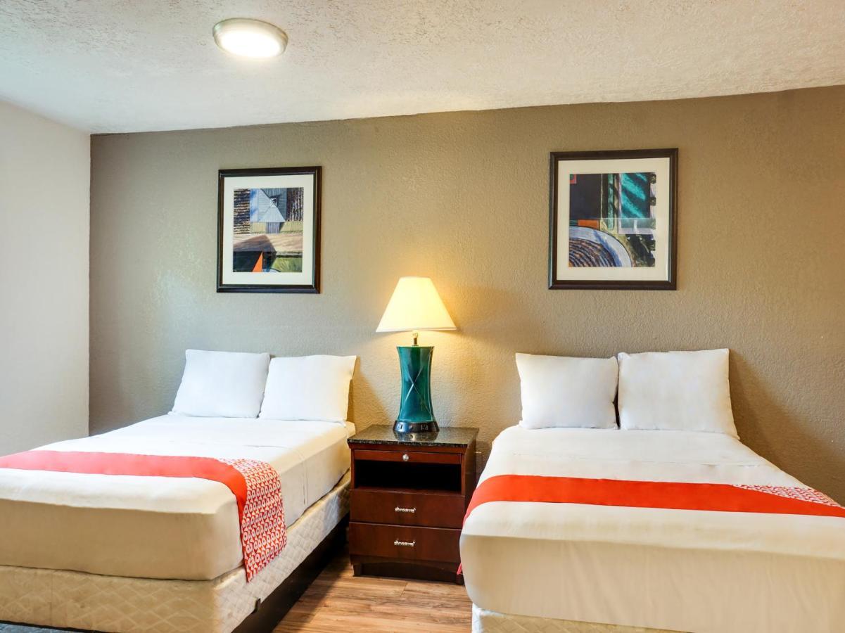 Oyo Hotel Austin Street Giddings Eksteriør billede